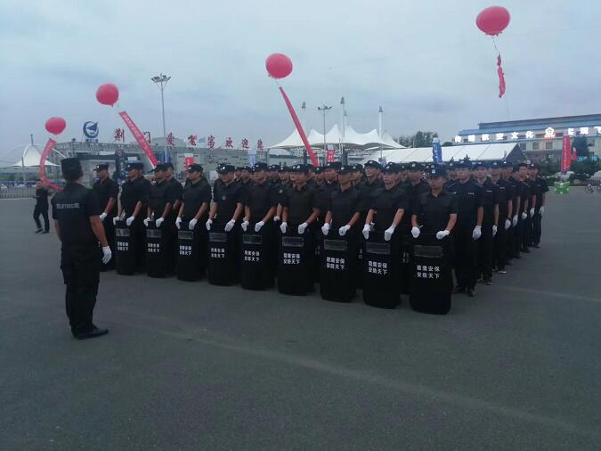 襄陽(yáng)保安招聘公司安防愛飛客活動(dòng)現(xiàn)場(chǎng)