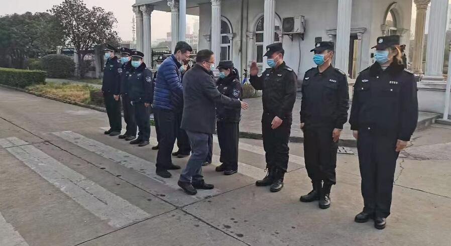 神龍公司表示節(jié)日的問(wèn)候和衷心的感謝!