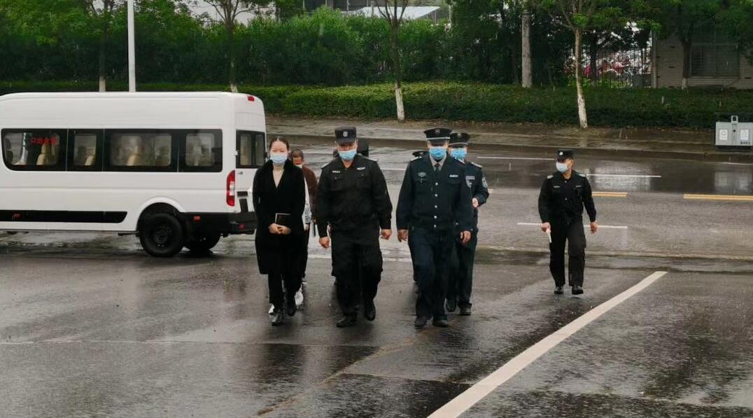 獵鷹保安公司為做好“國慶假期”期間客戶單位安全守護(hù)！