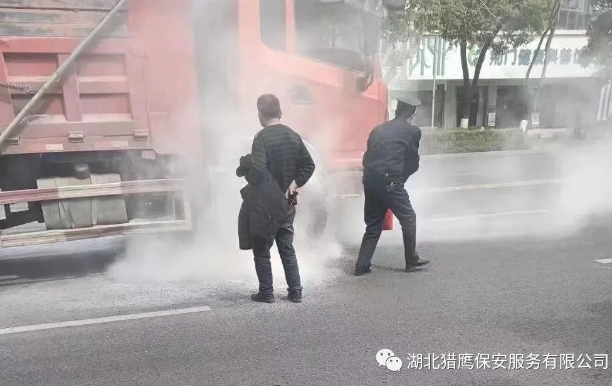 當(dāng)保安人員提供門衛(wèi)服務(wù)的時候，這2點要注意！